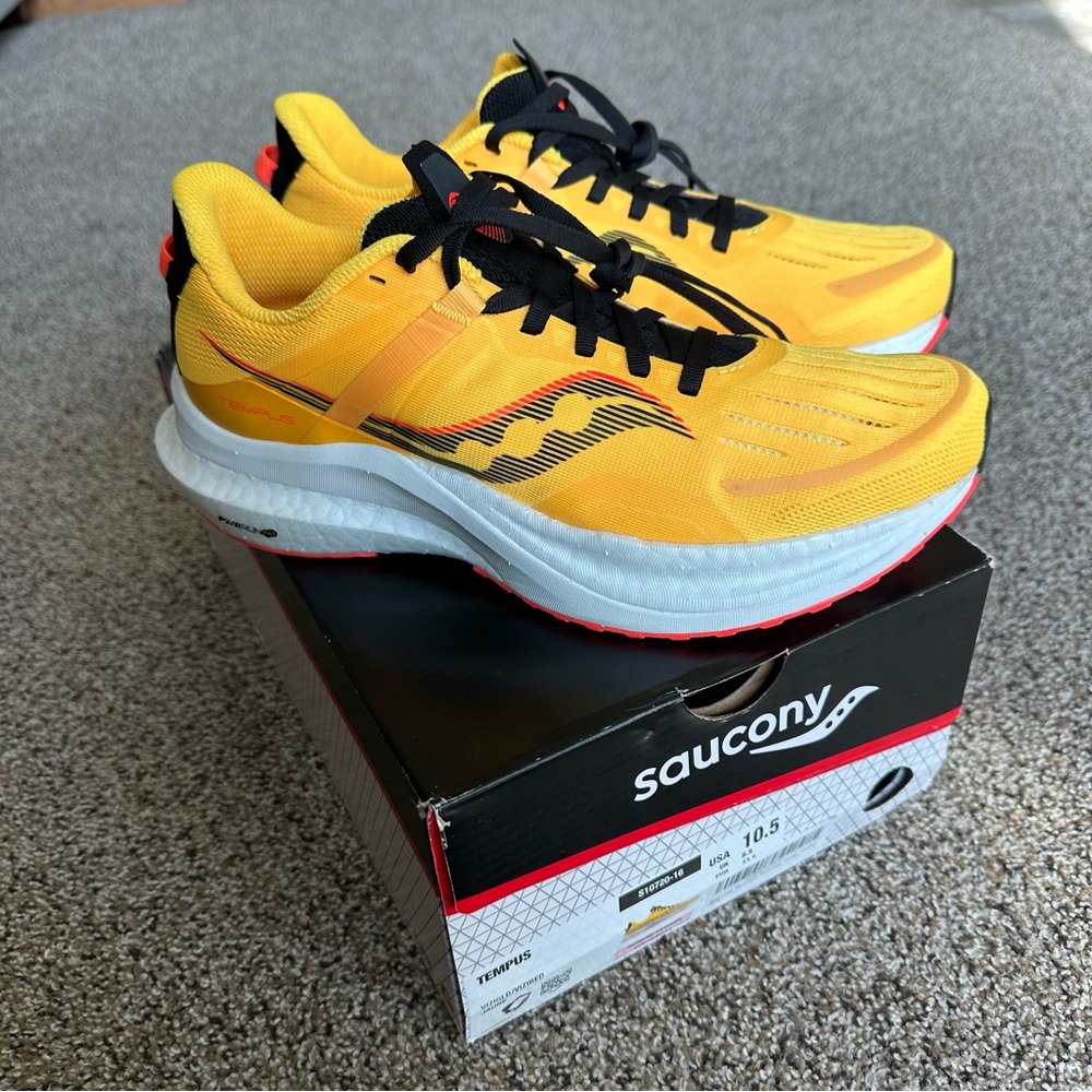 Saucony Tempus (Women’s, Size 10.5, ViZiGold/ViZiRed)